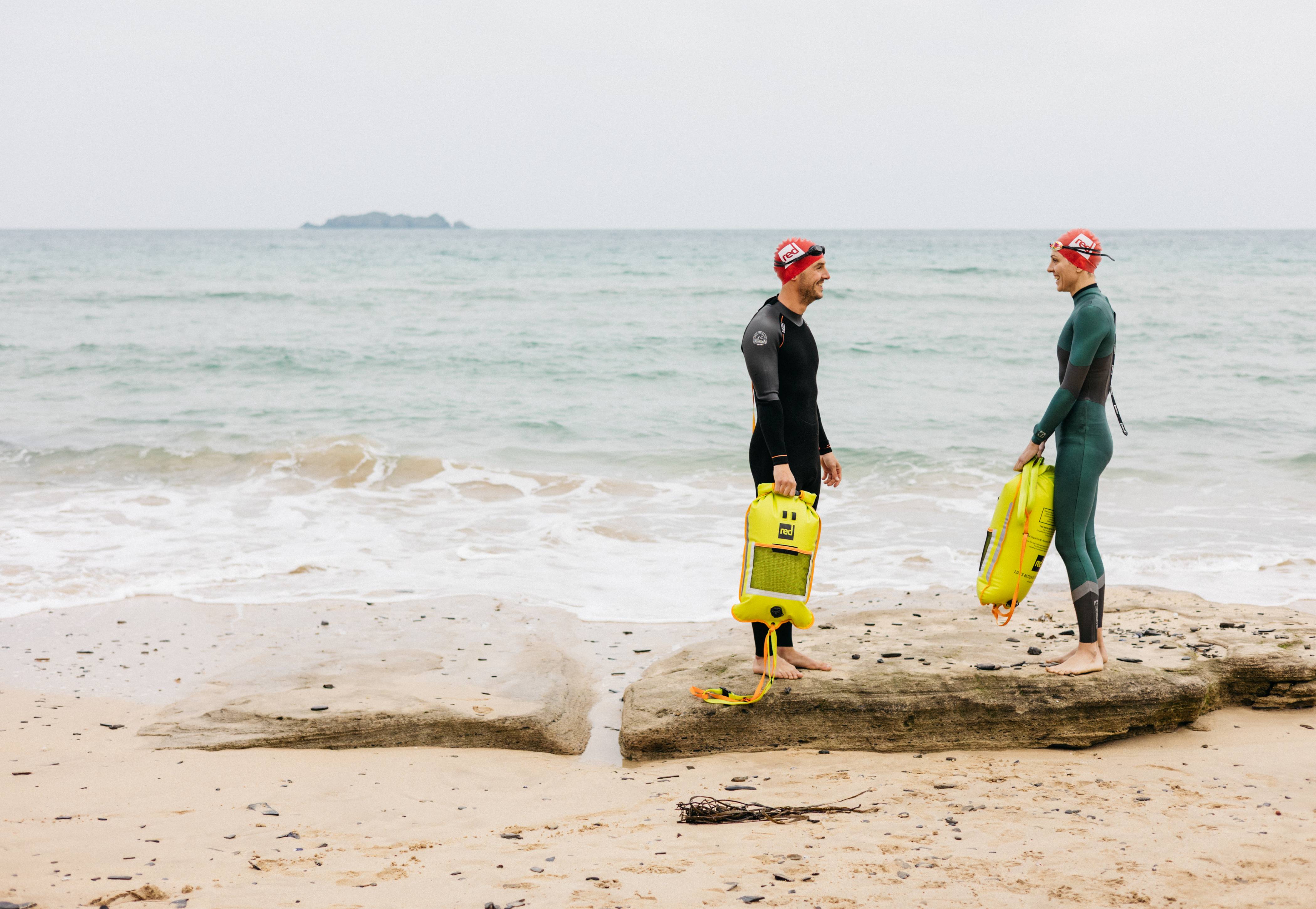 How To Use the 2-in-1 Reversible Swim Buoy Backpack