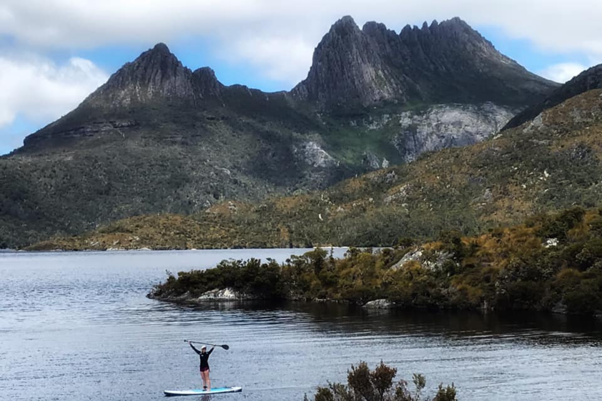 SUP Dove Lake in the Cradle Mountain National Park, USA