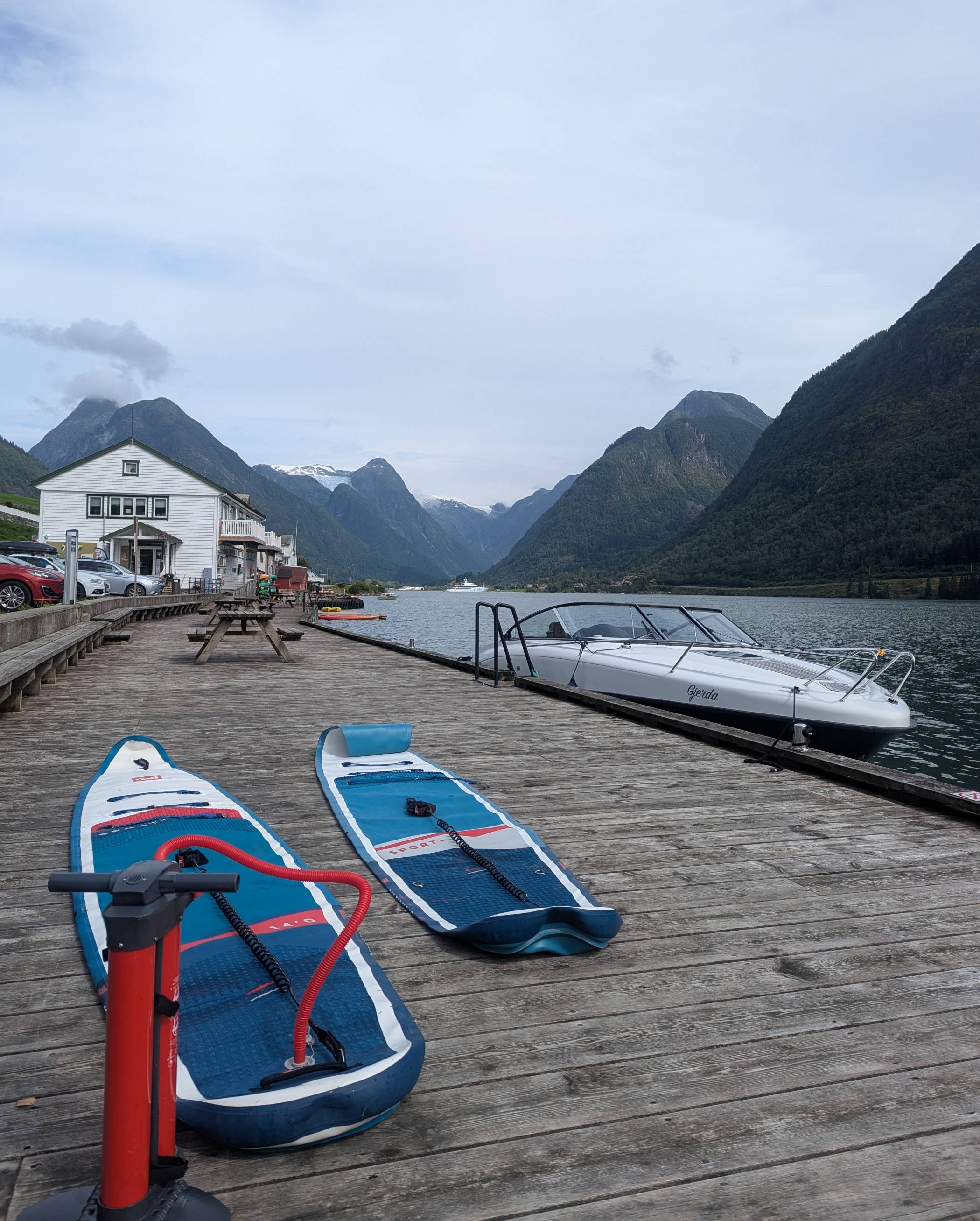 Red Equipment Canada 
